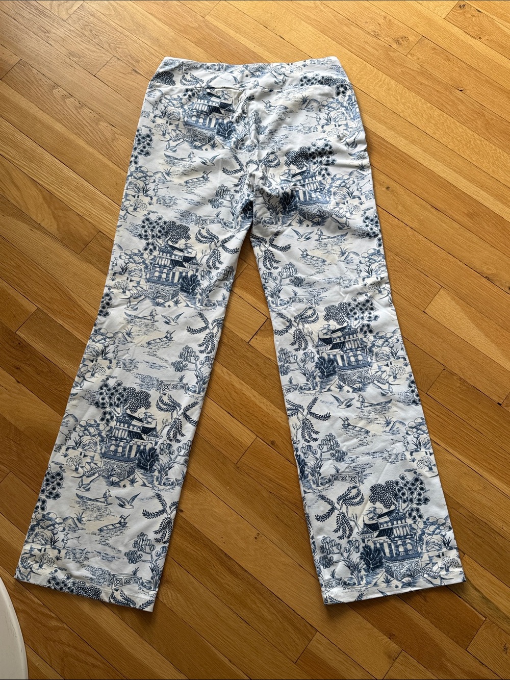 J. McLaughlin White & Blue Printed Jeans - Picture 6 of 6